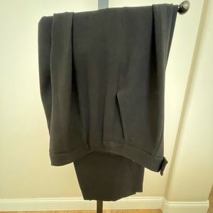 Jones New York 16W.  JET BLACK -Wide legs. Crepe like material.